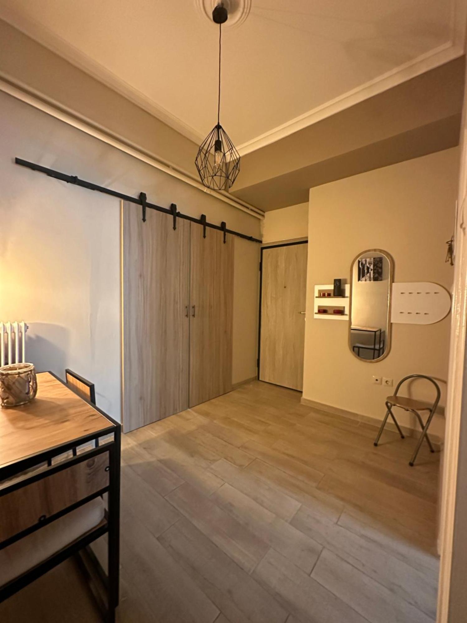 Appartamento Ζεστή Φωλίτσα Στο Κέντρο. Atene Esterno foto